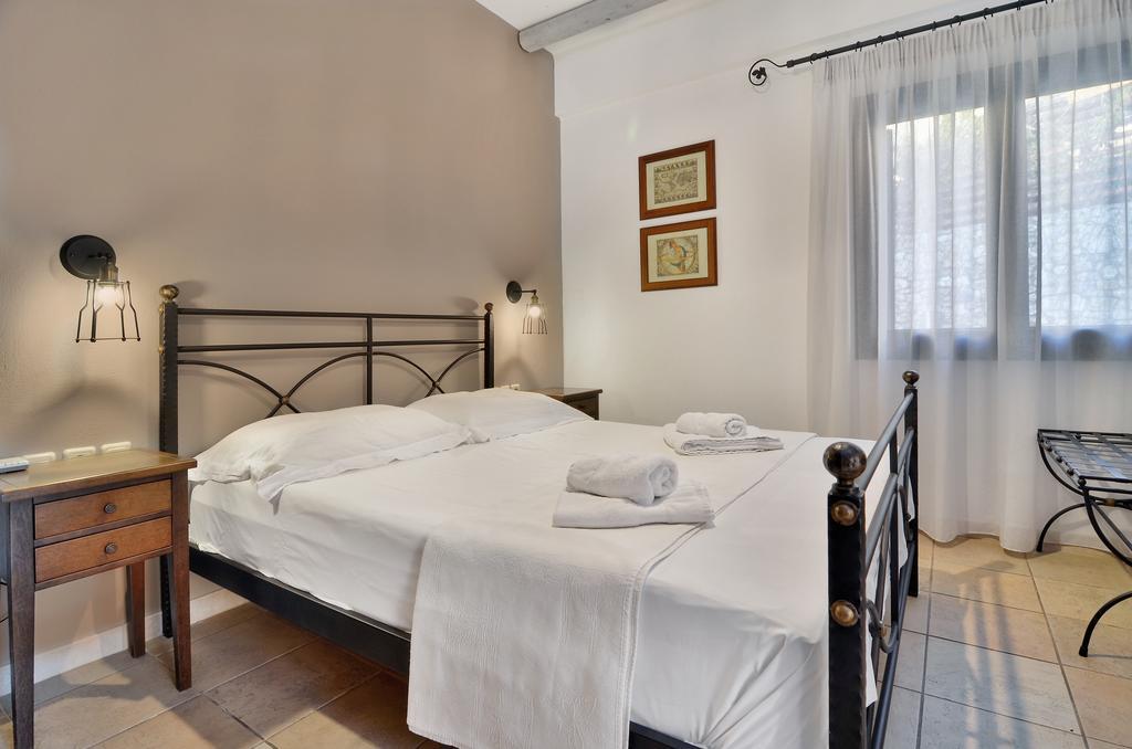 Niriides Luxury Apartments Sívota 部屋 写真