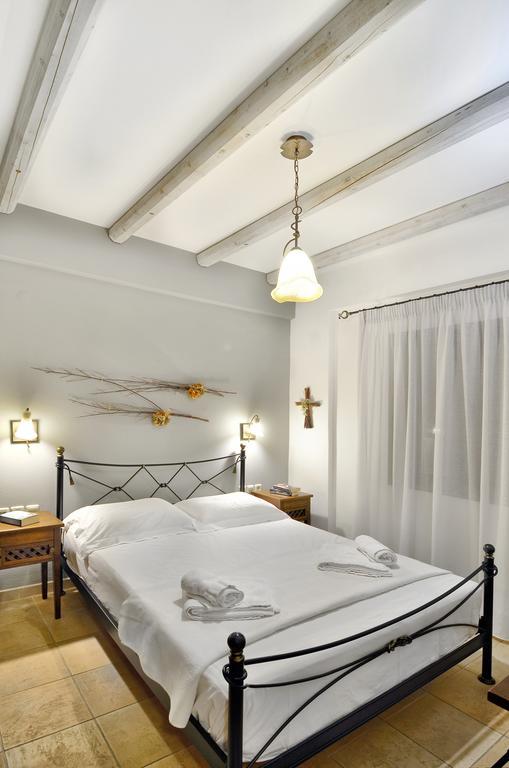 Niriides Luxury Apartments Sívota エクステリア 写真