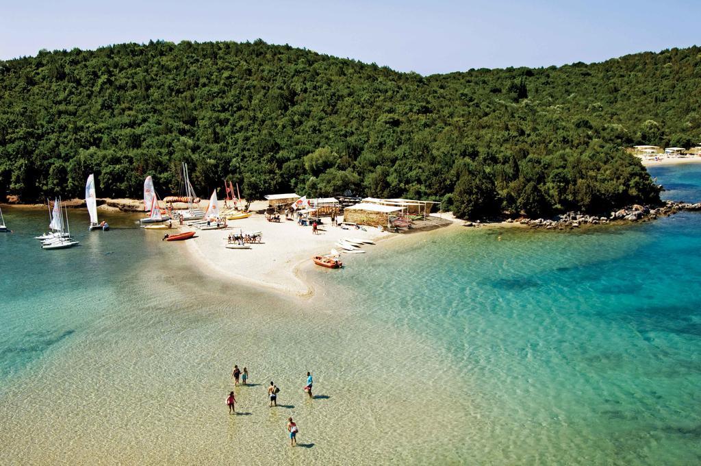 Niriides Luxury Apartments Sívota エクステリア 写真